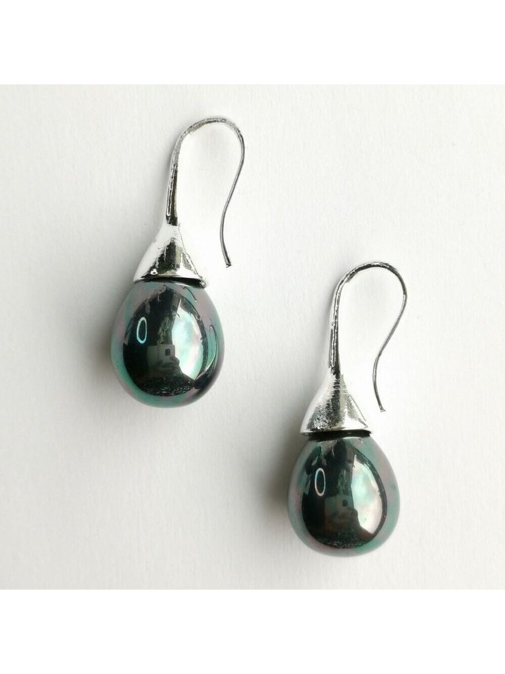 Grey Shell Pearl drop earrings on Silver NEW